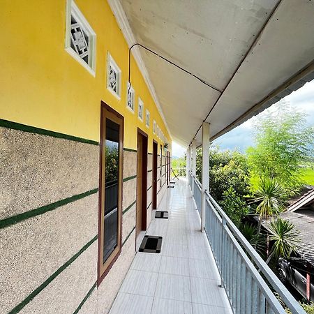 Alan'S Homestay Kuripan  Bagian luar foto