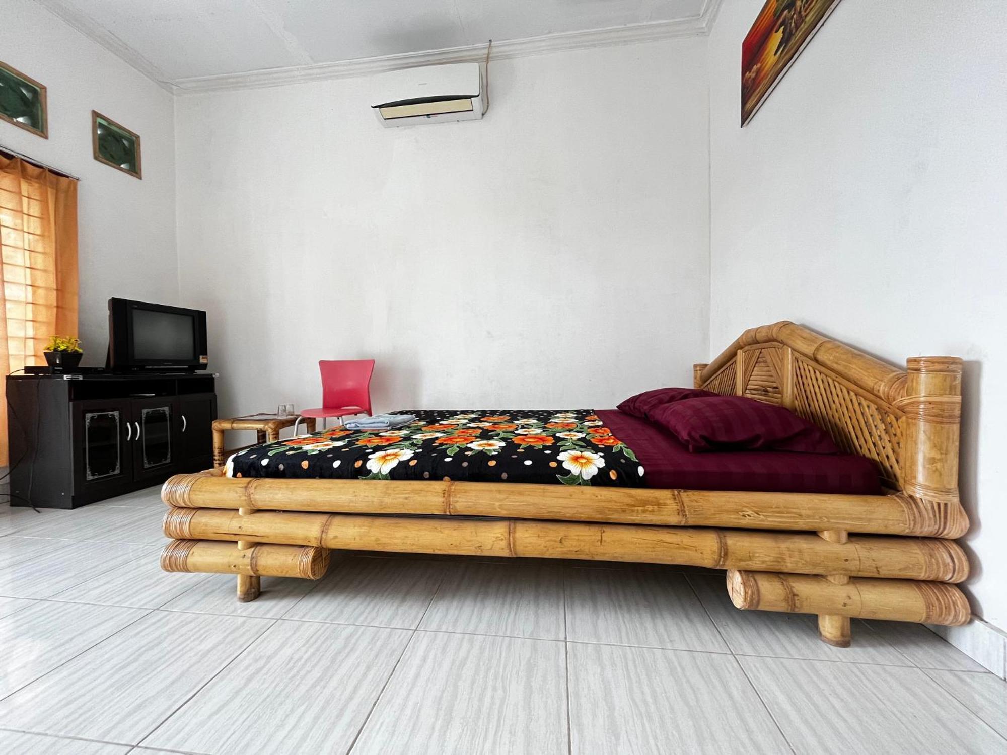Alan'S Homestay Kuripan  Bagian luar foto